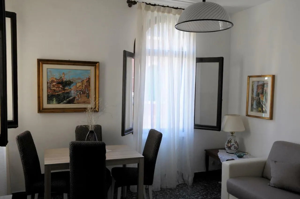 דירות ונציה Casa Sabotino 0*,  איטליה